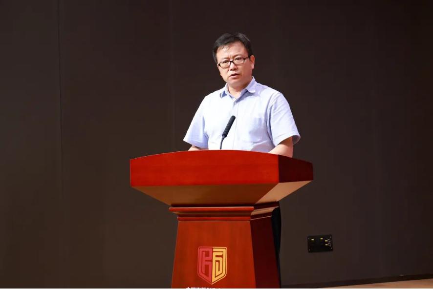 關(guān)于掛牌全篇正版掛牌掛的深度解析，掛牌全篇正版掛牌深度解析與探討