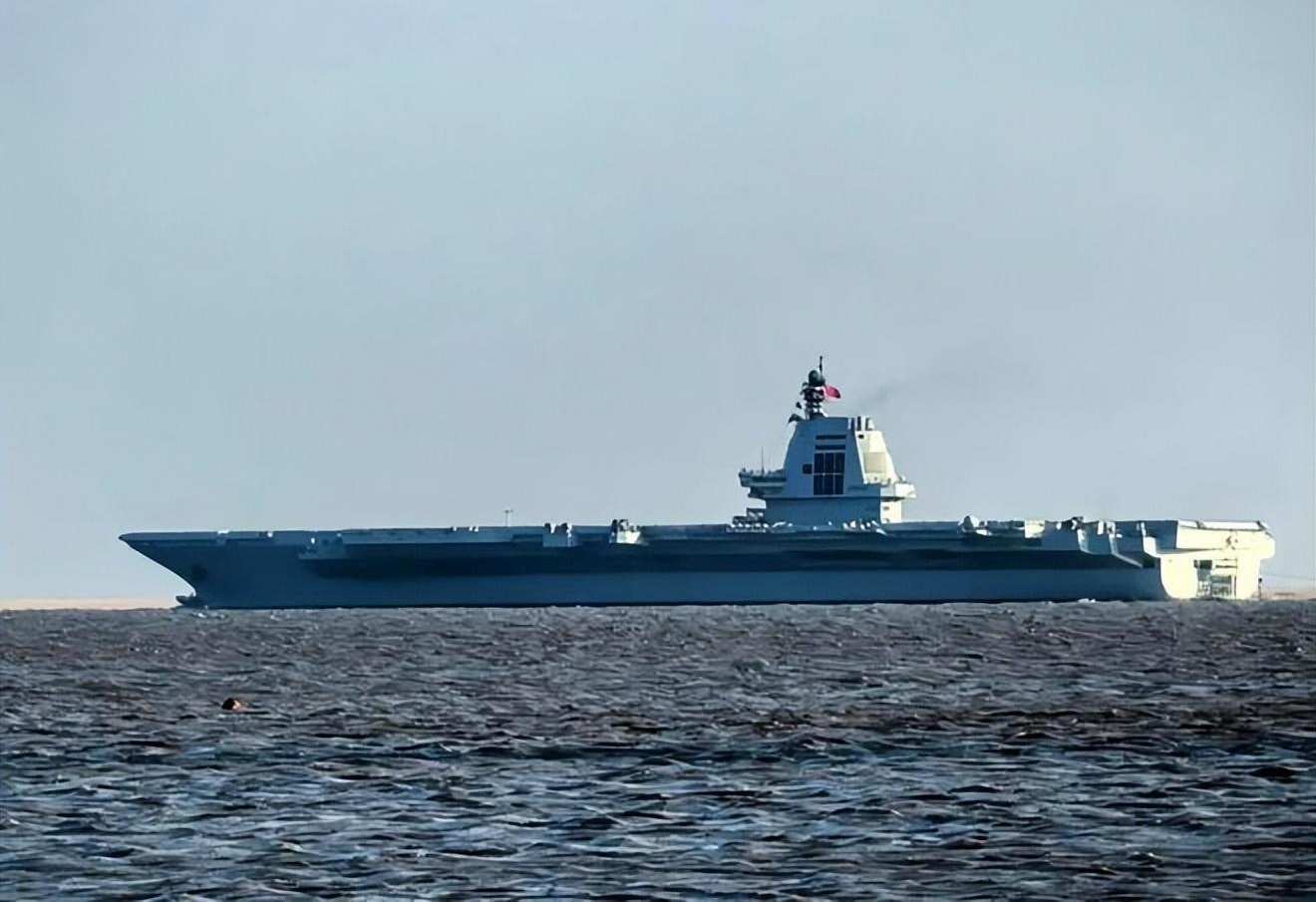 揭秘航母風(fēng)采，2022年航母003最新照片一覽，揭秘航母風(fēng)采，最新航母003照片曝光，展現(xiàn)強(qiáng)大實(shí)力